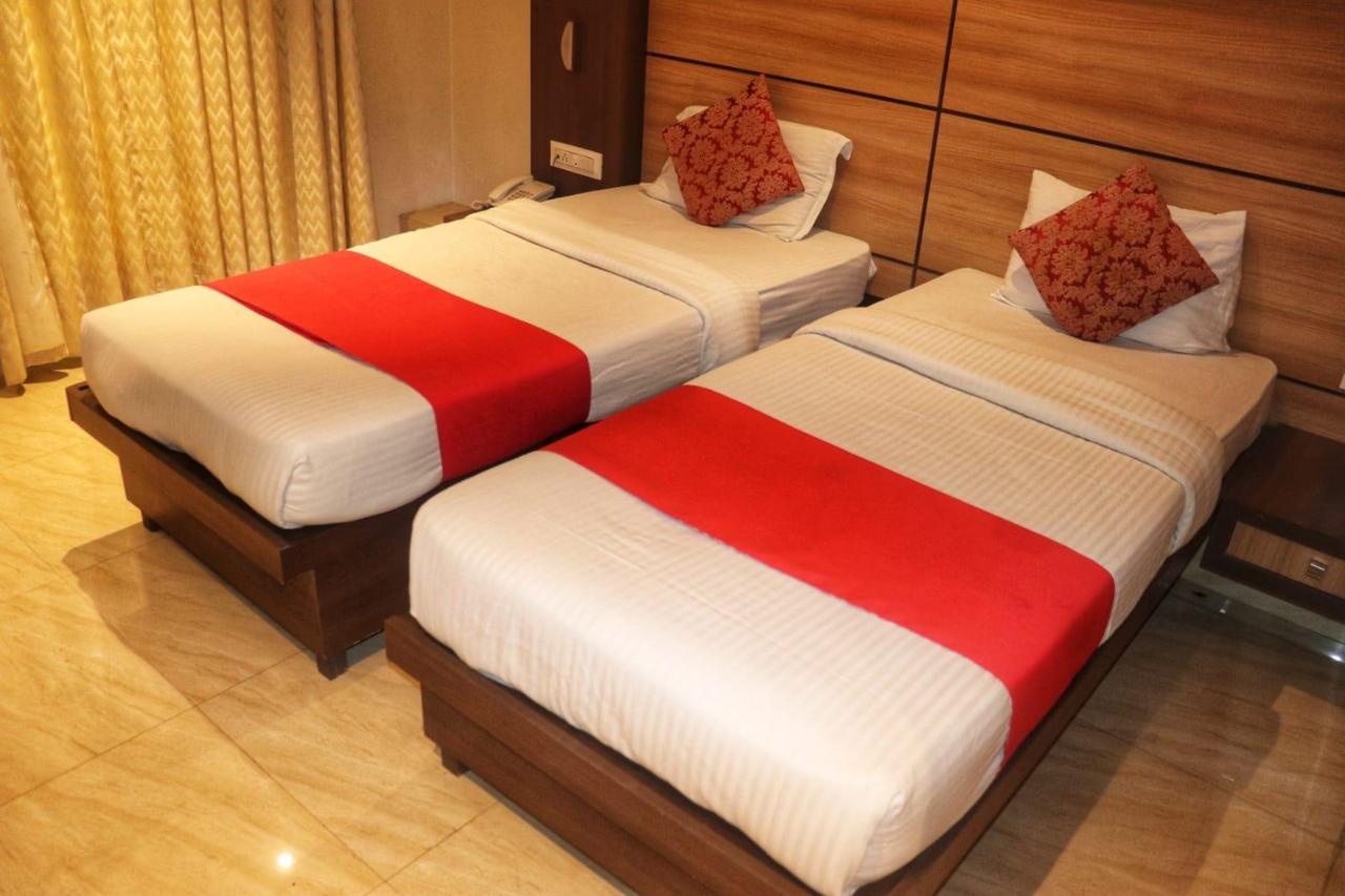 Hotel Mourya Residency Navi Mumbai Exterior photo