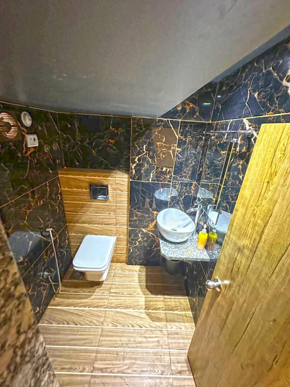 Hotel Mourya Residency Navi Mumbai Exterior photo